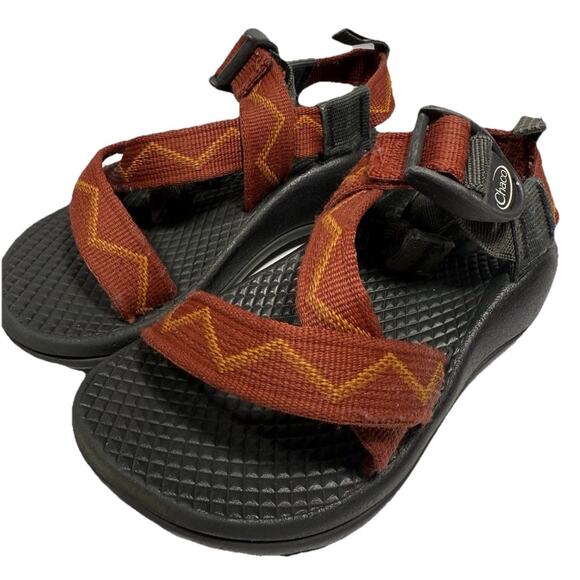 Chaco Kids Sandals Size 9 Red Orange Straps Outdoor Hiking Water Shoes EUC - Picture 2 of 16
